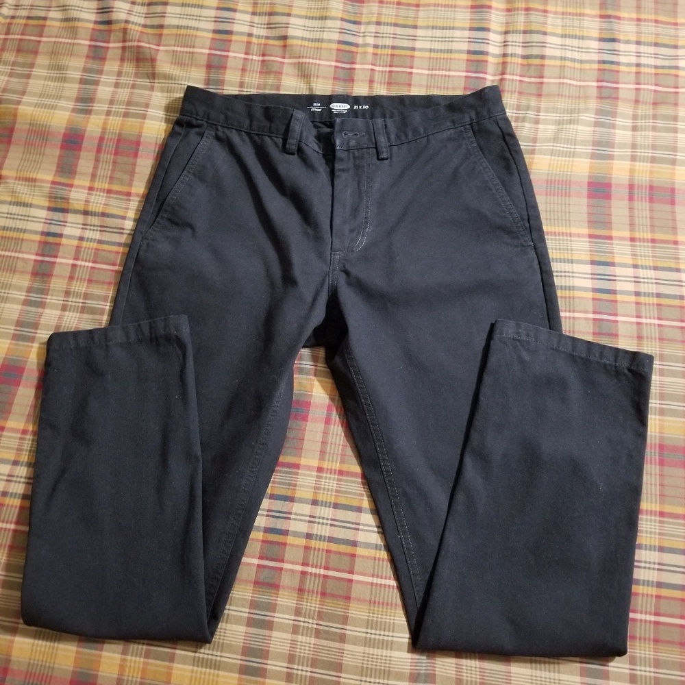 Old Navy Slim Khakis 31/30